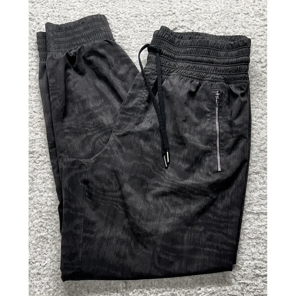 Athleta Women's Camden Jogger Pants‎ Size 6 Zip Pockets Comfortable Black Gray